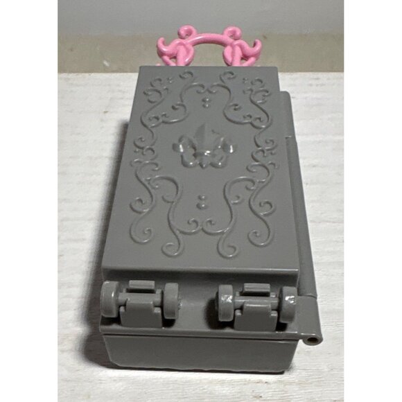 Monster High Luggage Scaris City Of Frights Skelita Calaveras Rochelle Goyle - Picture 4 of 13